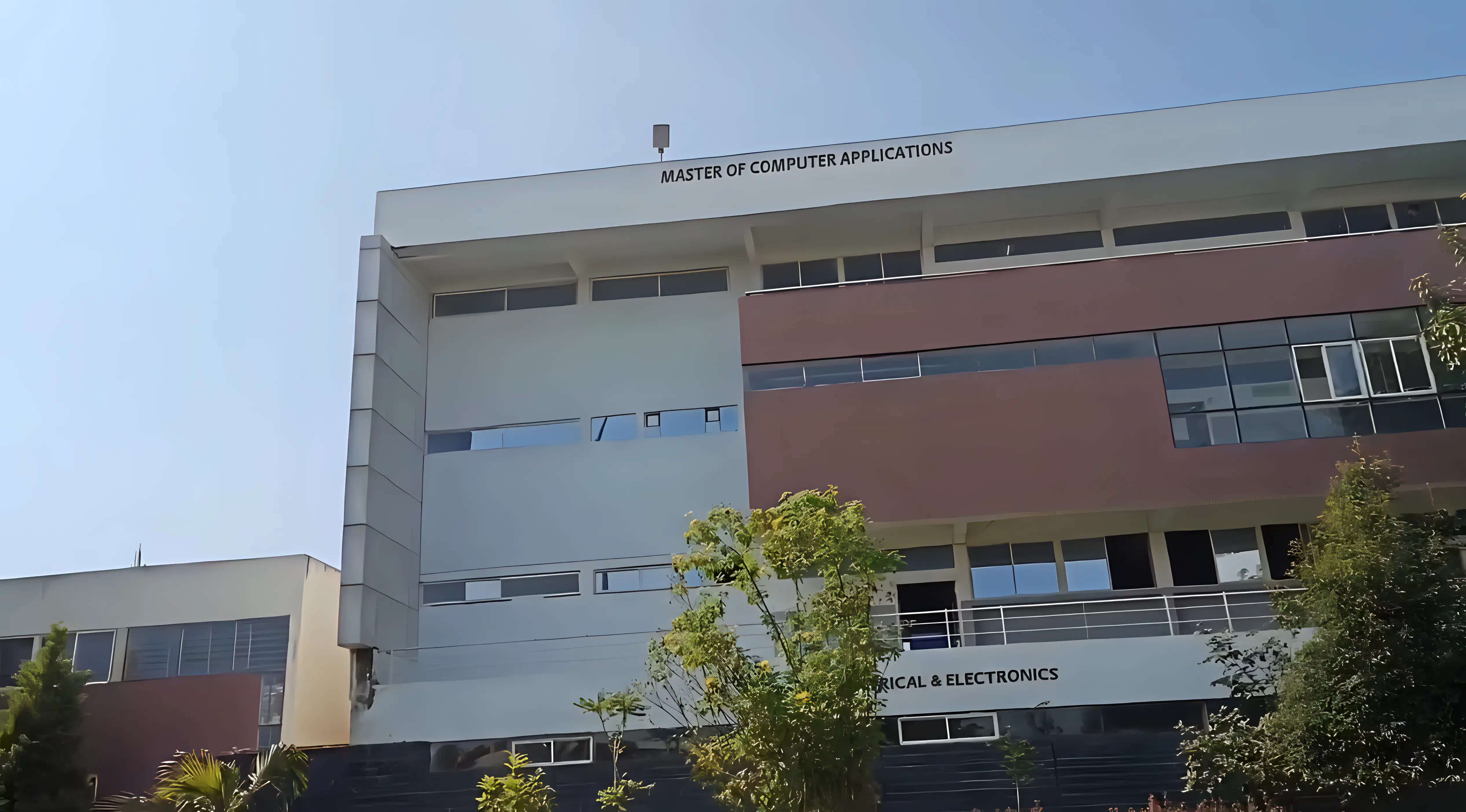 KLE Institute of Technology Hubli campus photo 8